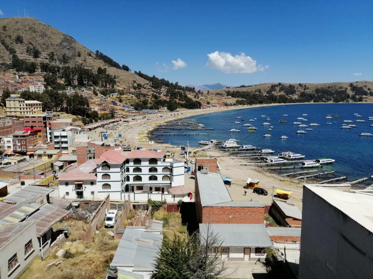 Estrella Del Lago Hotel Copacabana  Buitenkant foto